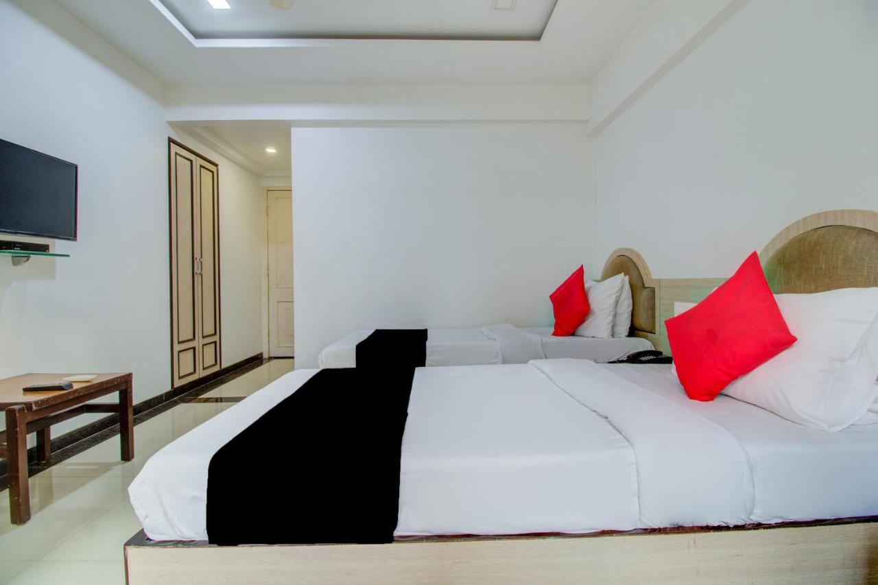 Capital O 76484 Hotel Balwas International Mumbai Exterior foto